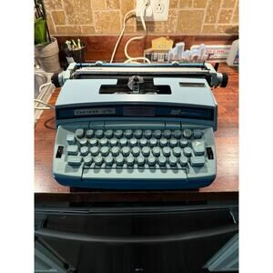 Smith Corona Coronet Super 12 Vintage Electric Typewriter with Case